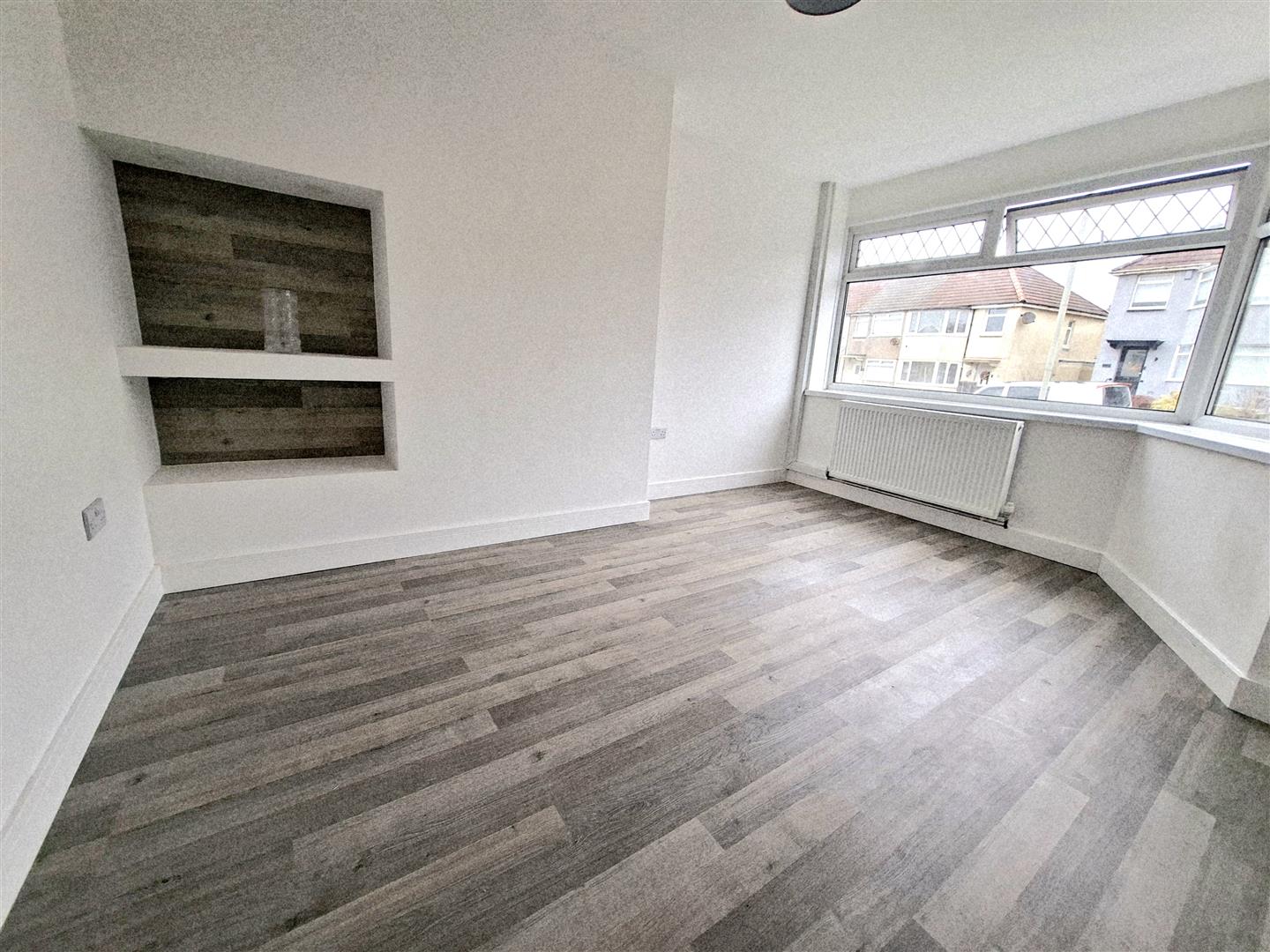 Ael-Y-Bryn Road, Fforestfach, Swansea, SA5 8JA